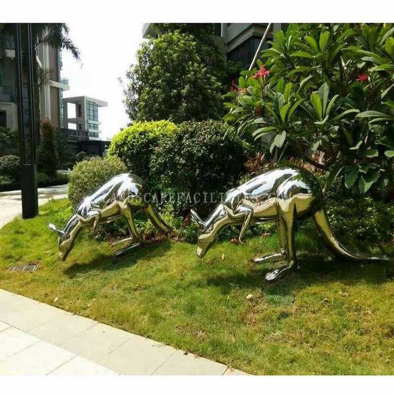 How to determine the insurance cost of landscape sculptures?(pic1)